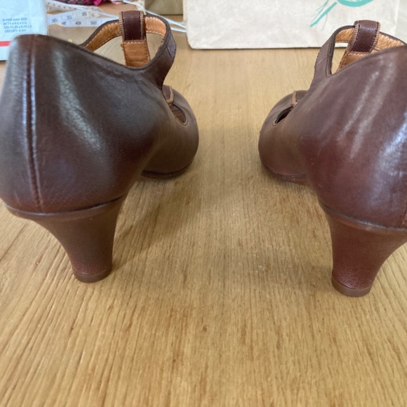 Chie Mihara Brown T-Strap Heels - Picture 3 of 12